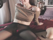 SashiMIa стрим в колготках