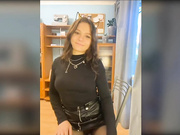 Соблазнительная Лера в колготках