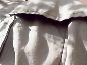 -TATUHA- показывает грудь незнакомцу