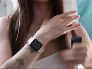 Malyshkaaa показывает грудь