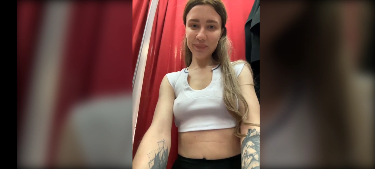 -KiraLove в примерочной-3