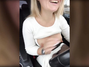 _Lasker_вождение с голыми сиськами