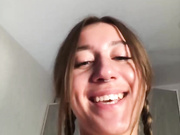 bambi-bitch - секс-киска в рваных чулках и косичками дразнит своей круглой попкой