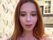 The-Cute-Mouse первый раз раздевается на камеру,новенькая