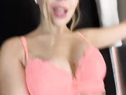Mur_girl