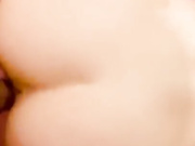 ДЕВИЦА ТРАХАЕТСЯ