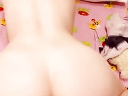 ДЕВИЦА ТРАХАЕТСЯ