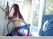 Alicia дрочит на балконе