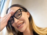 Vivien - сексуальный офисный стриптиз