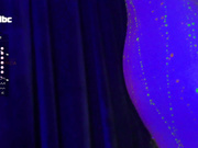 _Q_ неоновый стриптиз