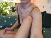 -Violetttttka- - заполнила членами все свои дырочки сразу