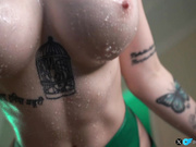 Chloewildds мокрая грудастая сучка