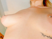 Miya_Nika шоу со страпоном