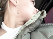 AlodieCrumbls в машине голая