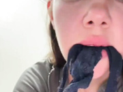 YourGo0dGirl сквирт в туалете