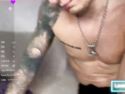 SixtyNine сосёт вылизывает сучка