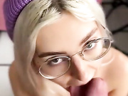 ДЕВИЦА ОТСОСАЛА