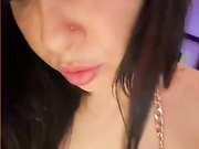 -Devochka-YYY- - как тигрица трахает дилдо