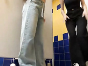 ДВЕ МОДЕЛИ В ЧАТЕ