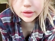 ДЕВИЦА ДРОЧИТ