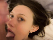 VibeSwet37 кончил на лицо