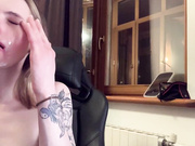 sexy-sweet кончил на лицо