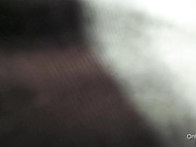 Сладкая жопа девушки доставила мне много удовольствия в автобусе