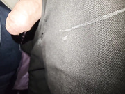 Сладкая жопа зрелой женщины доставила мне много удовольствия в автобусе