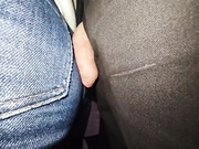 Сладкая жопа зрелой женщины доставила мне много удовольствия в автобусе