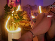 D_i_aM одевает светло-коричневые колготки