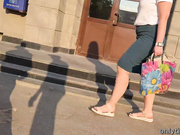 Жопа зрелой женщины поласкала мой член в автобусе