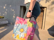 Жопа зрелой женщины поласкала мой член в автобусе