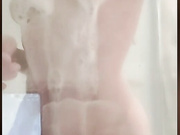 Lia..