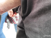 Великолепная зрелая жопа зрелой милфы в лосинах доставила много удовольствия моему хую на пробе