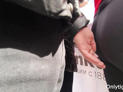 Великолепная зрелая жопа зрелой милфы в лосинах доставила много удовольствия моему хую на пробе