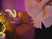 D_i_aM засветила трусики во время танца-2