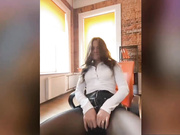 Valeriankaa дрочит в колготках на работе-2ч.