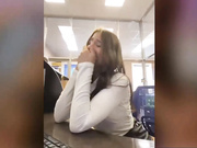 Valeriankaa дрочит в колготках на работе-2ч.