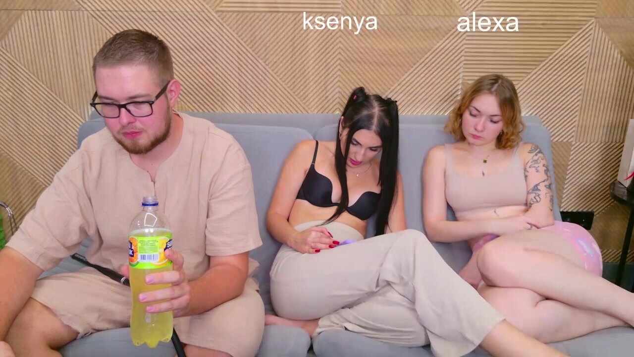 WebcamSlut 19.10.2025