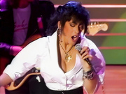 Sabrina Salerno под юбкой