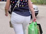 Сочная большая жопа русской мамочки