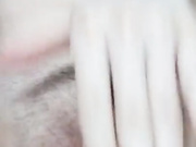 ДЕВИЦА ДРОЧИТ