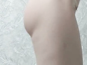 ДЕВИЦА ДРОЧИТ