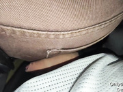 Прккрасная большая жопа девушки в джинсах доставида много удовольствия моему хую в автобксе