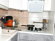 Sweet peach раздевается на кухне