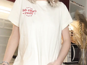 Maddie grey на кухне с дилдо