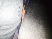 Кончил на жопу зрелой мамочки в автобусе