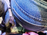 Кончил на жопу зрелой мамочки в автобусе