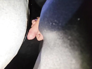 Кончил на жопу зрелой мамочки в автобусе