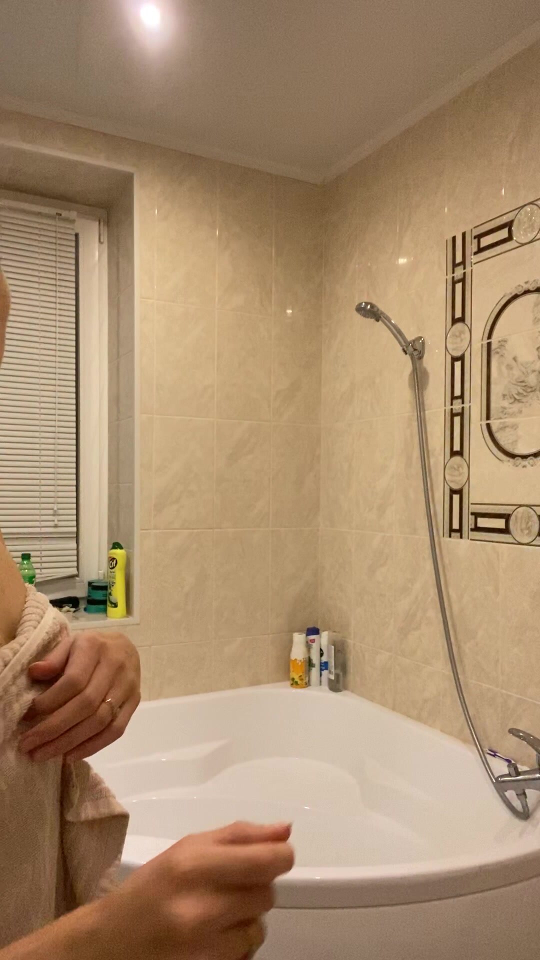 misss_vikki (fansly)